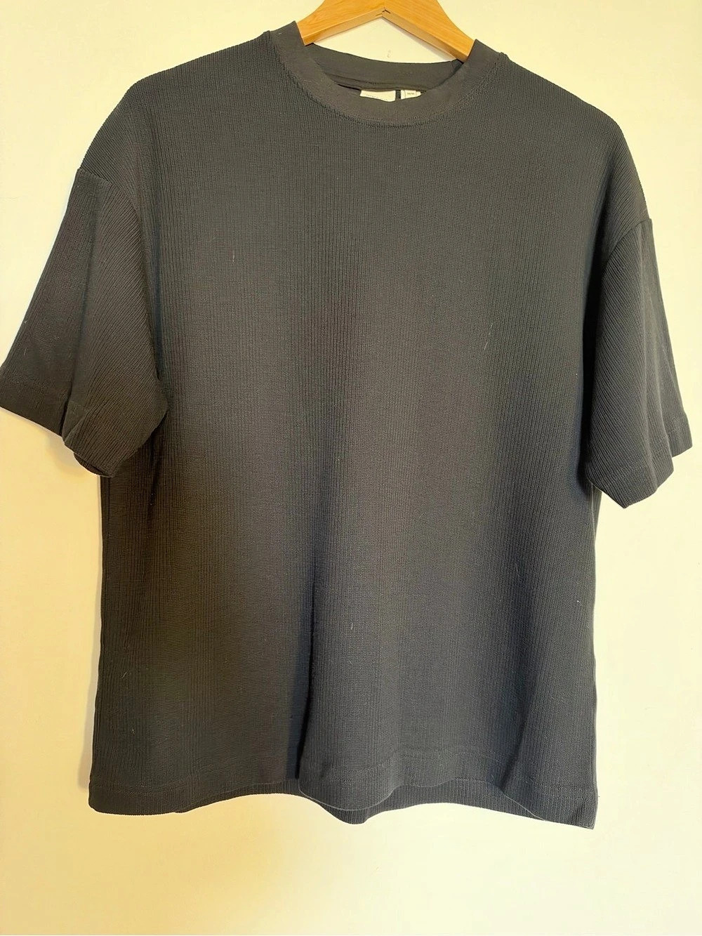RW&CO. Oversized Fit Coupe Ample. Oversized Black Short Sleeve Tee Size Medium